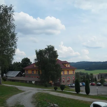 Vyhlidka Tatil parkı Přední Výtoň